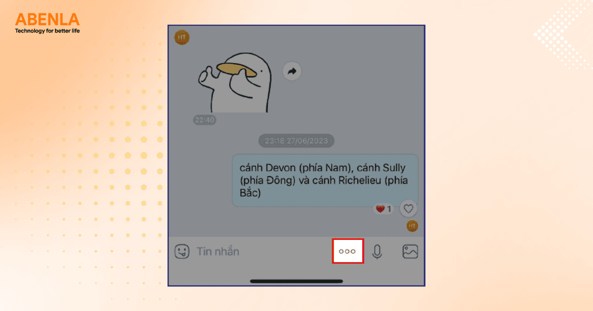 Vào ô chat và nhấp vào biểu tượng ba chấm